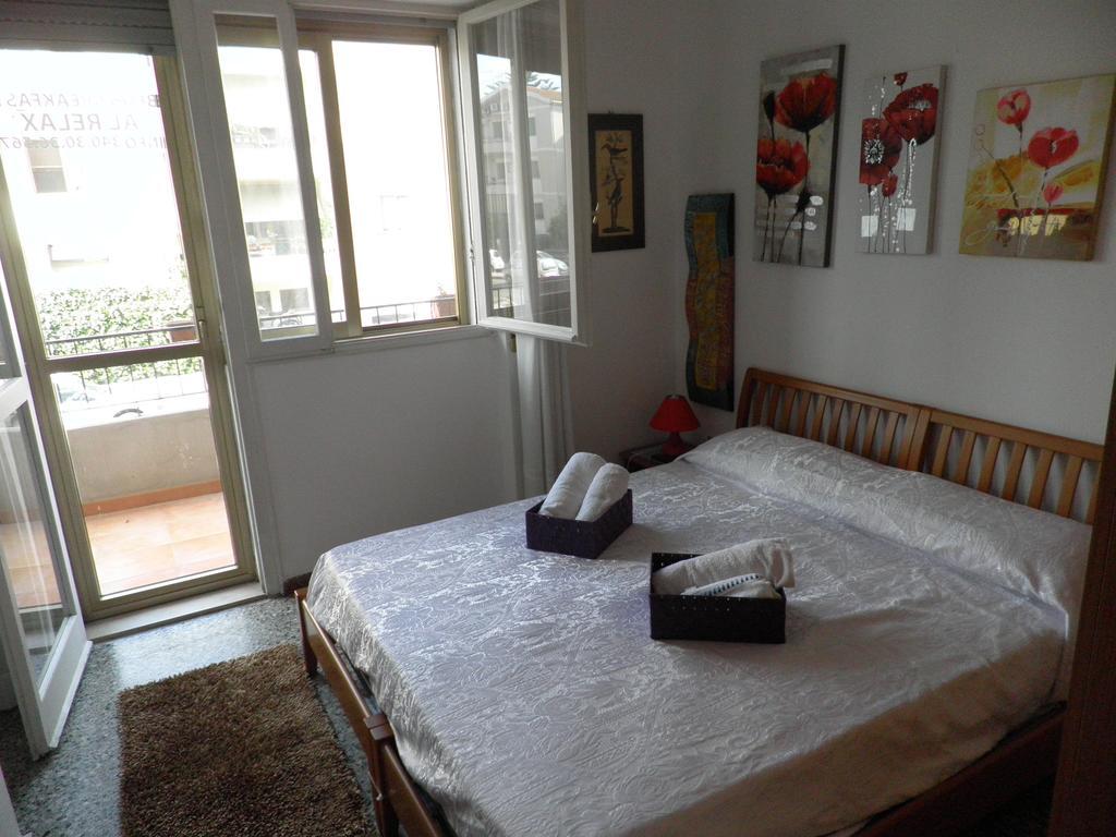Al Relax Bed and Breakfast Cagliari Rum bild